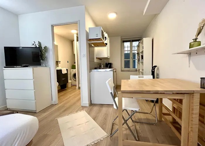 Le Ste Anne Plein Centre Avec Lave Linge Apartmán *